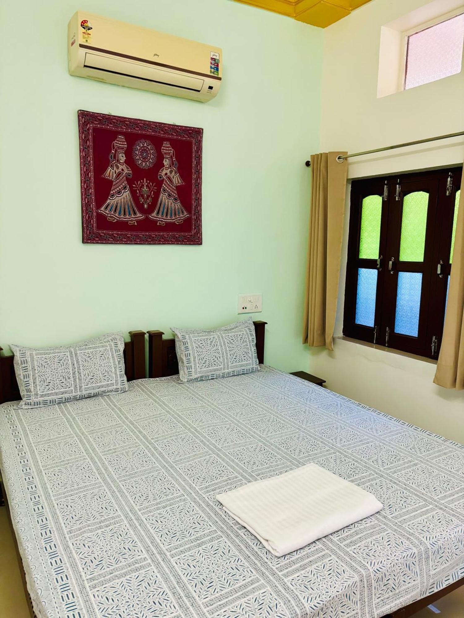 Hotel Tulsi Palace Pushkar Habitación foto
